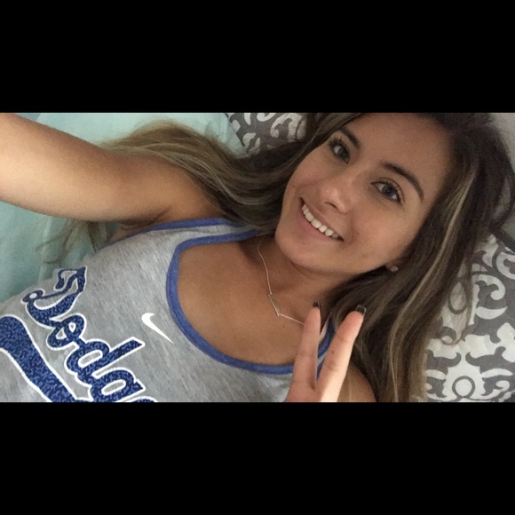 Meet your Posher, Jessica - Picture 5 of 5